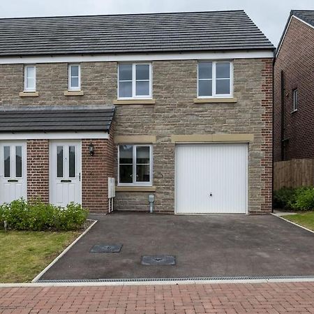 Cosy 3 Bed Near Beaches, Cardiff & Brecon Beacons Coity Buitenkant foto