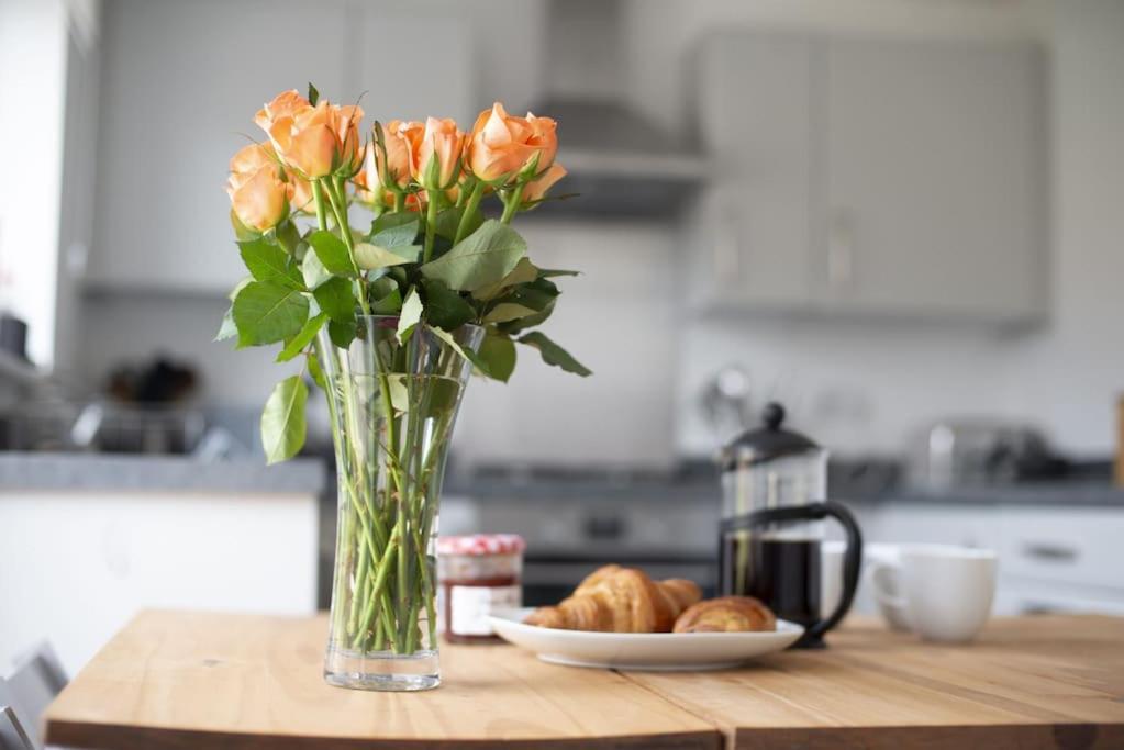 Cosy 3 Bed Near Beaches, Cardiff & Brecon Beacons Coity Buitenkant foto